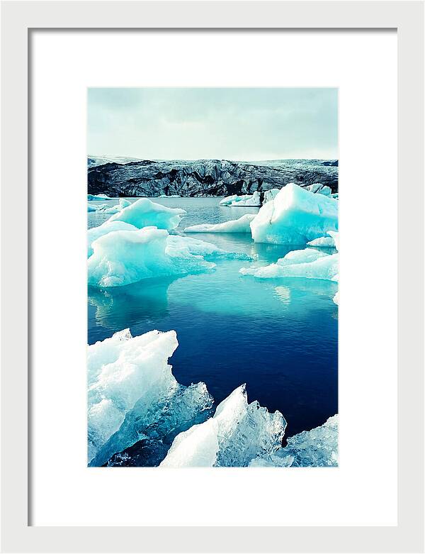 Icelands Glacial Serenity