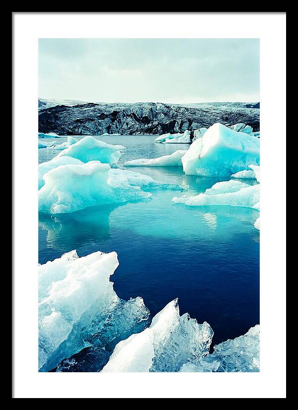 Icelands Glacial Serenity