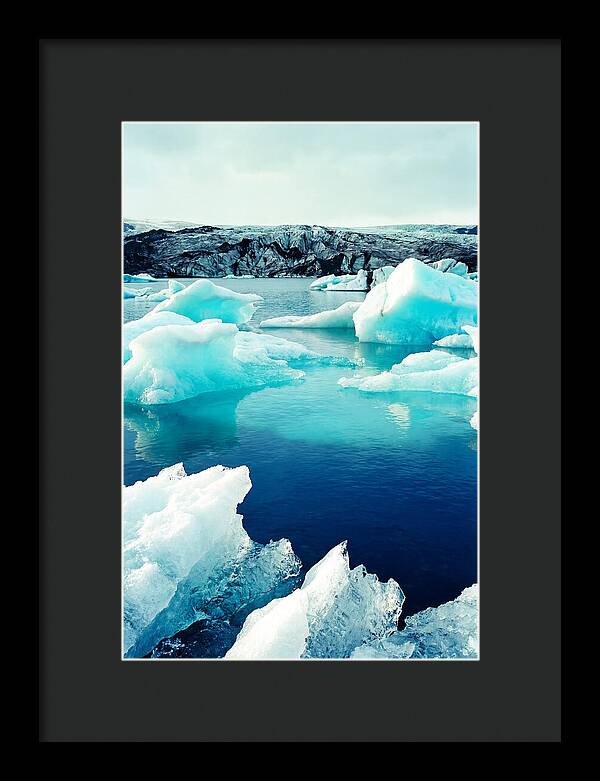 Icelands Glacial Serenity