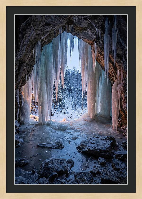 Icicle Cave Entrance