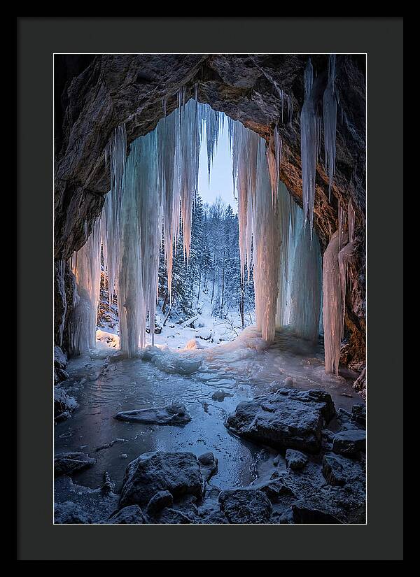 Icicle Cave Entrance