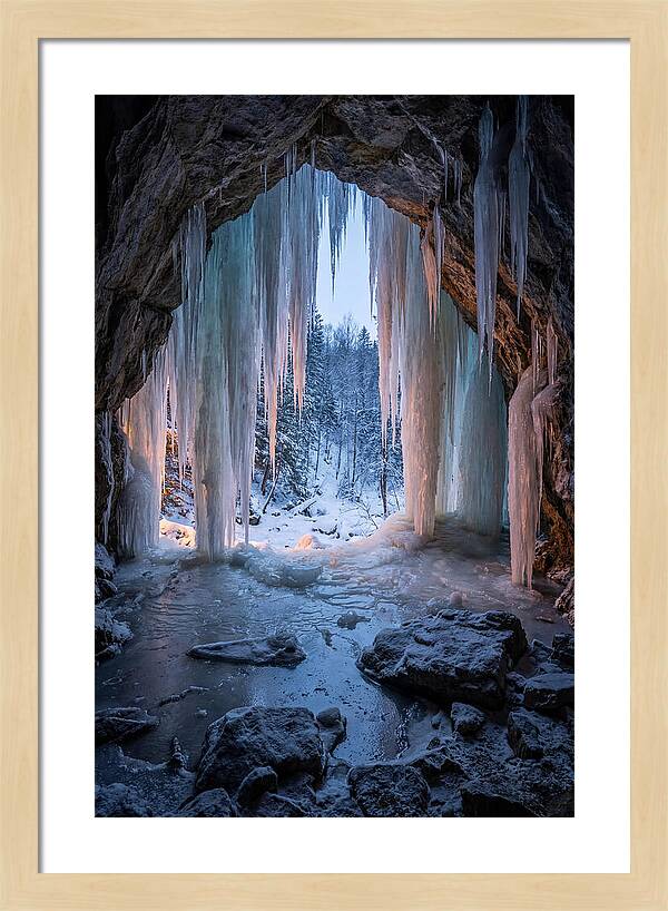 Icicle Cave Entrance