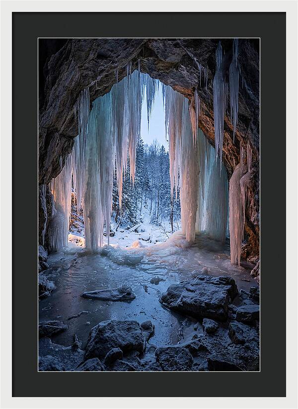 Icicle Cave Entrance
