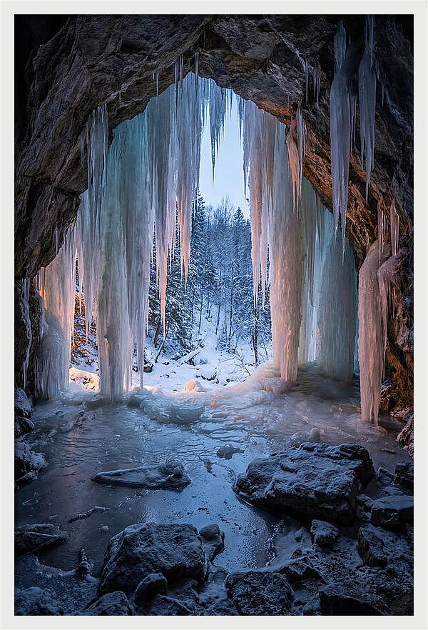 Icicle Cave Entrance