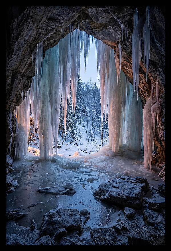 Icicle Cave Entrance