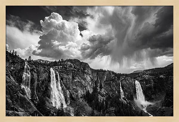 Iguazu Falls Vista In Monochrome