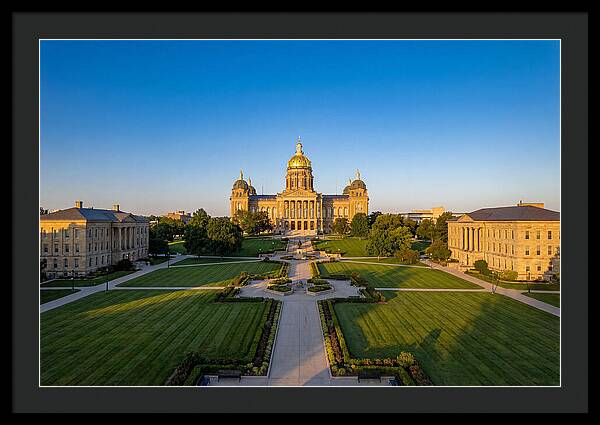 Iowa State Capitol Serenity