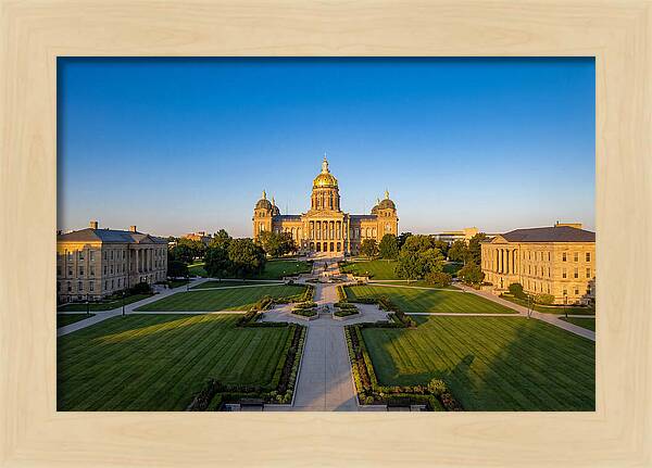 Iowa State Capitol Serenity