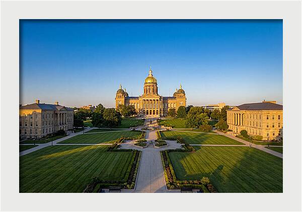 Iowa State Capitol Serenity