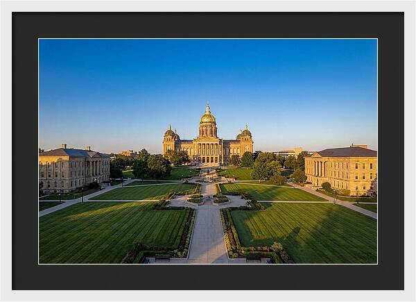 Iowa State Capitol Serenity