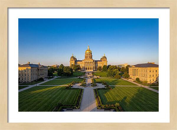 Iowa State Capitol Serenity