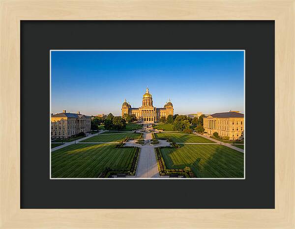 Iowa State Capitol Serenity