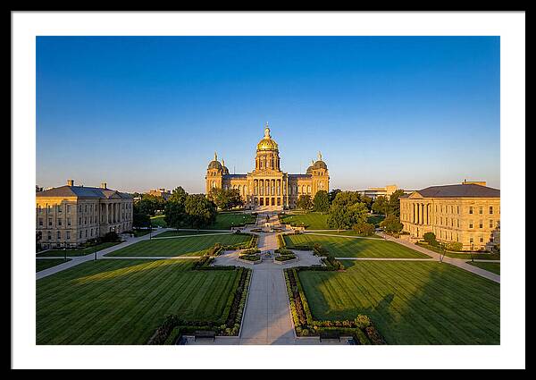 Iowa State Capitol Serenity