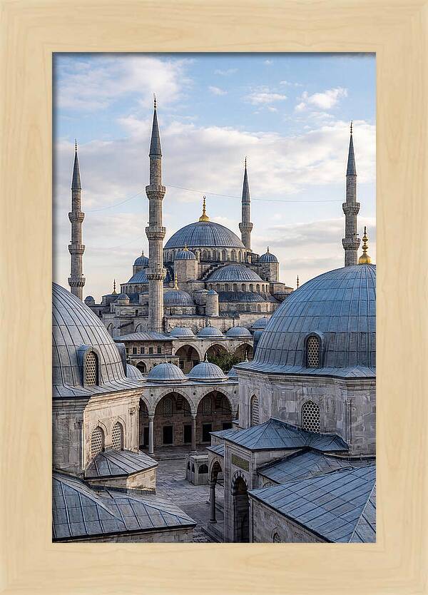 Istanbuls Majestic Blue Mosque