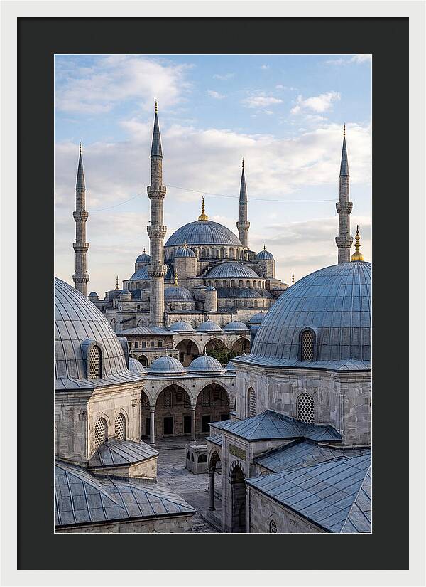 Istanbuls Majestic Blue Mosque