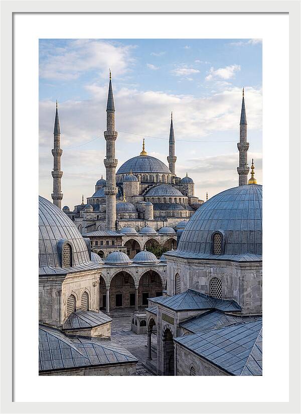 Istanbuls Majestic Blue Mosque