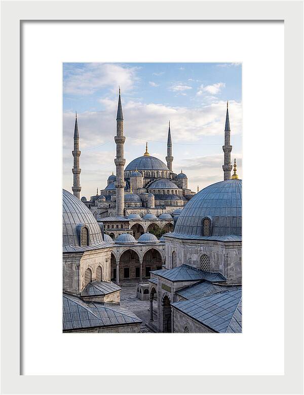 Istanbuls Majestic Blue Mosque