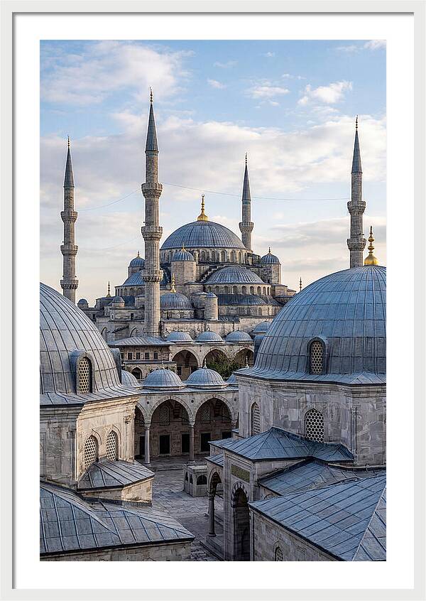 Istanbuls Majestic Blue Mosque