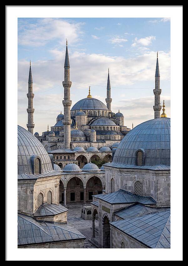 Istanbuls Majestic Blue Mosque