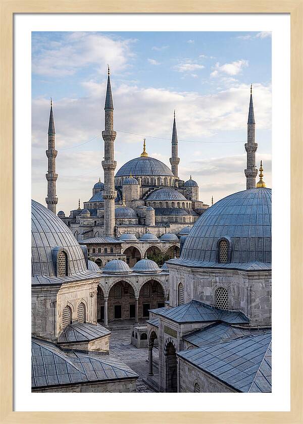 Istanbuls Majestic Blue Mosque