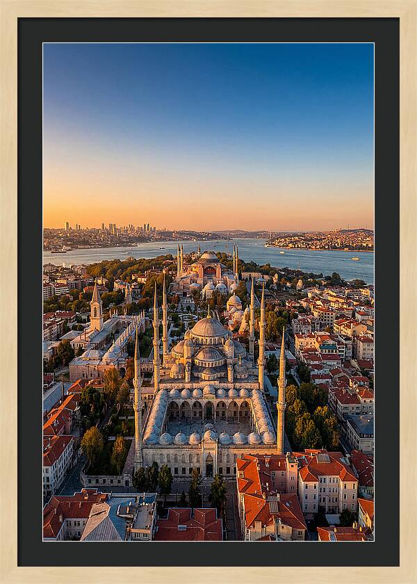 Istanbuls Majestic Skyline