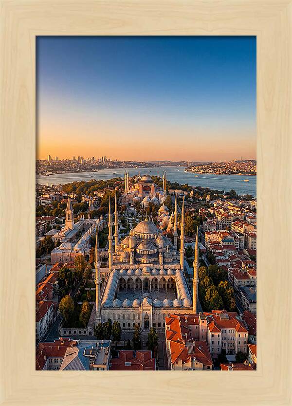 Istanbuls Majestic Skyline