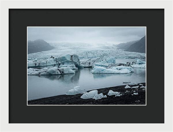 Jkulsrln Glacier Lagoon Serenity