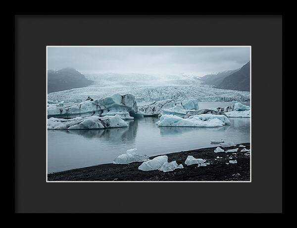 Jkulsrln Glacier Lagoon Serenity