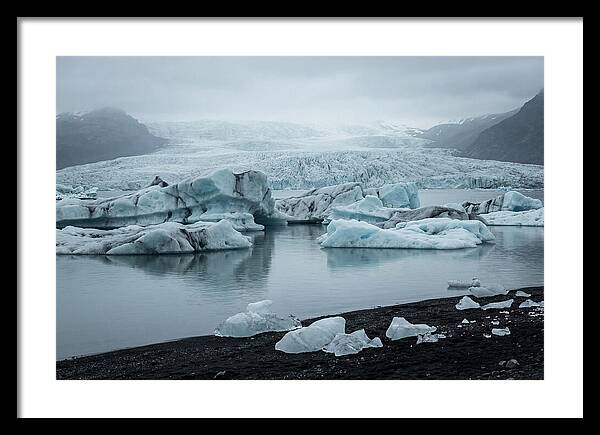 Jkulsrln Glacier Lagoon Serenity