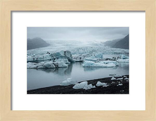 Jkulsrln Glacier Lagoon Serenity