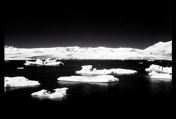 Jkulsrln Glacier Lagoon Tranquility