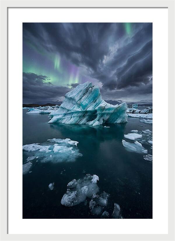 Jkulsrln Glacier Lagoon Under Aurora