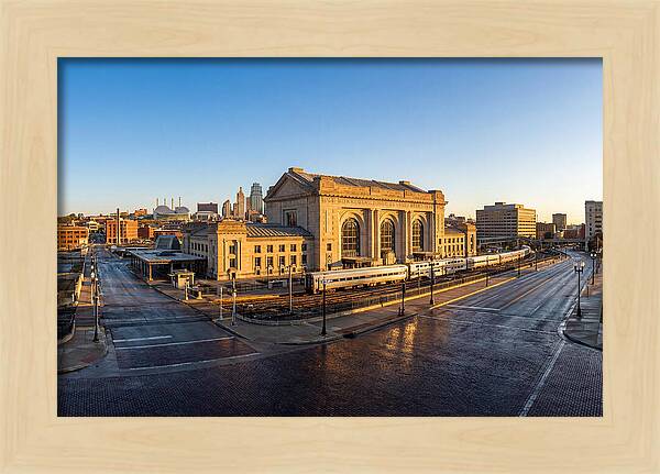 Kansas City Union Station At Dawn