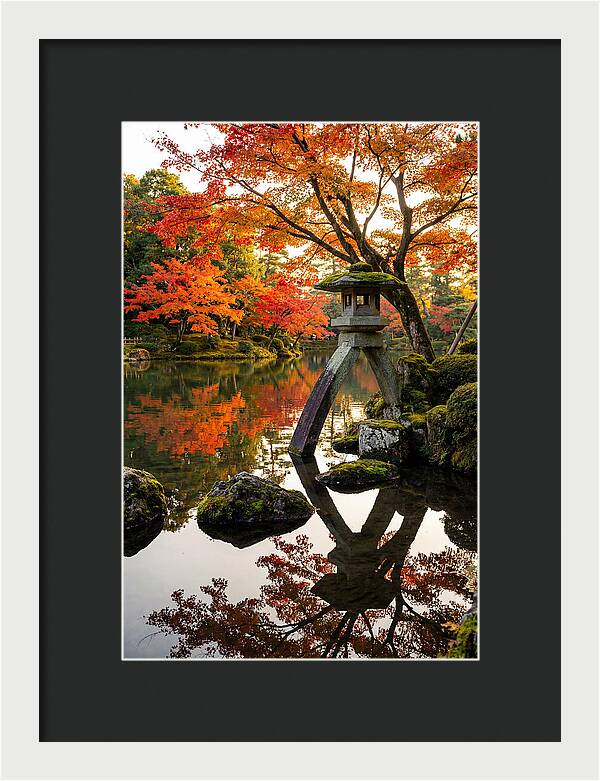 Kenrokuen Garden In Autumn Splendor
