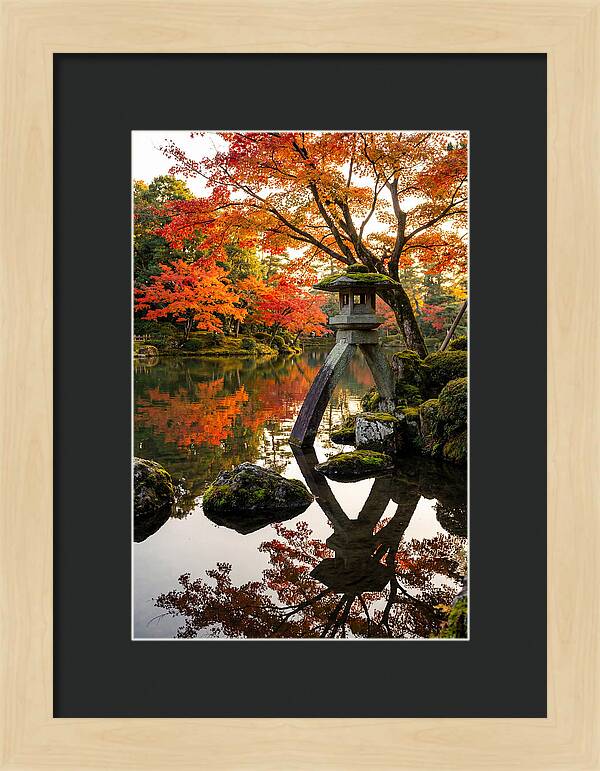 Kenrokuen Garden In Autumn Splendor