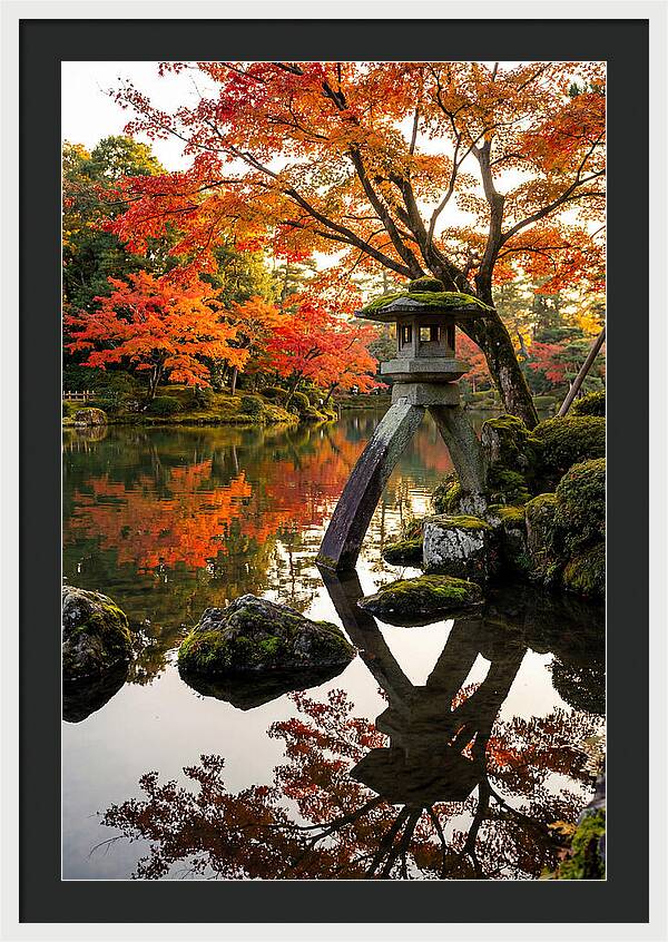 Kenrokuen Garden In Autumn Splendor