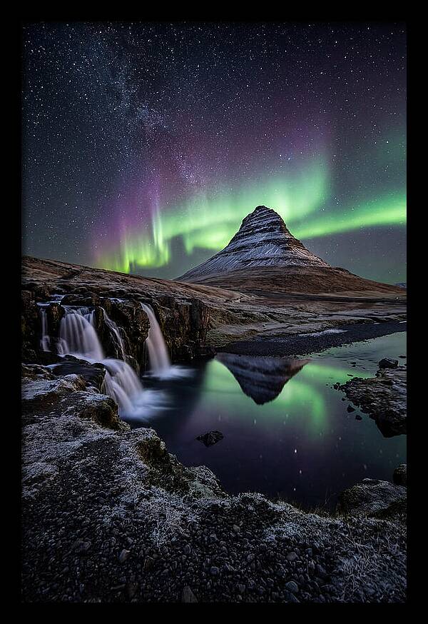 Kirkjufell Under Northern Lights