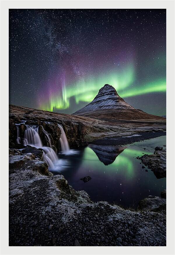 Kirkjufell Under Northern Lights