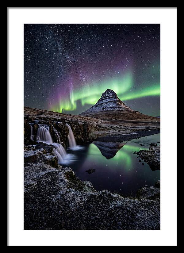 Kirkjufell Under Northern Lights