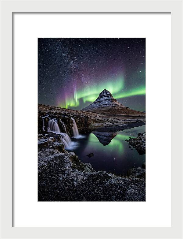 Kirkjufell Under Northern Lights