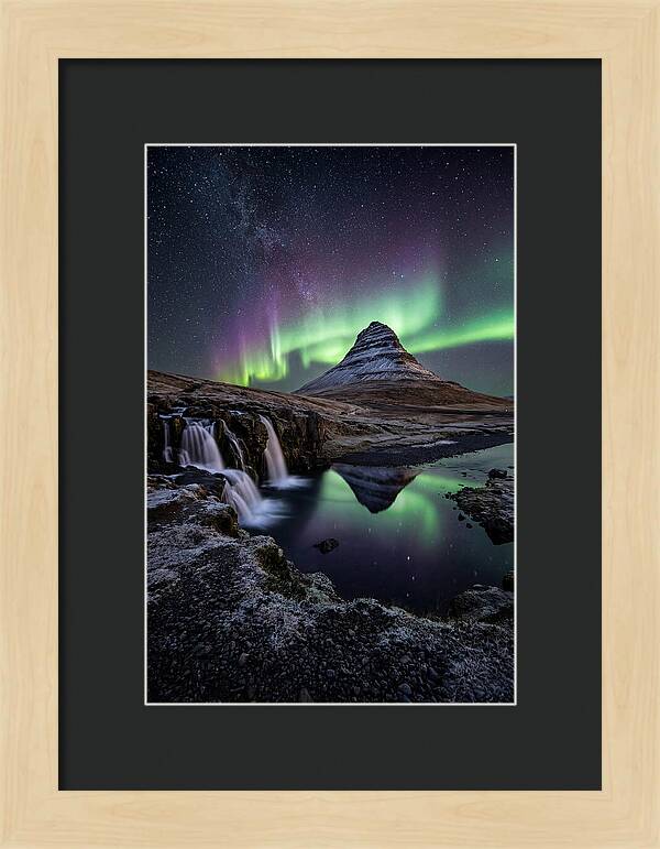 Kirkjufell Under Northern Lights