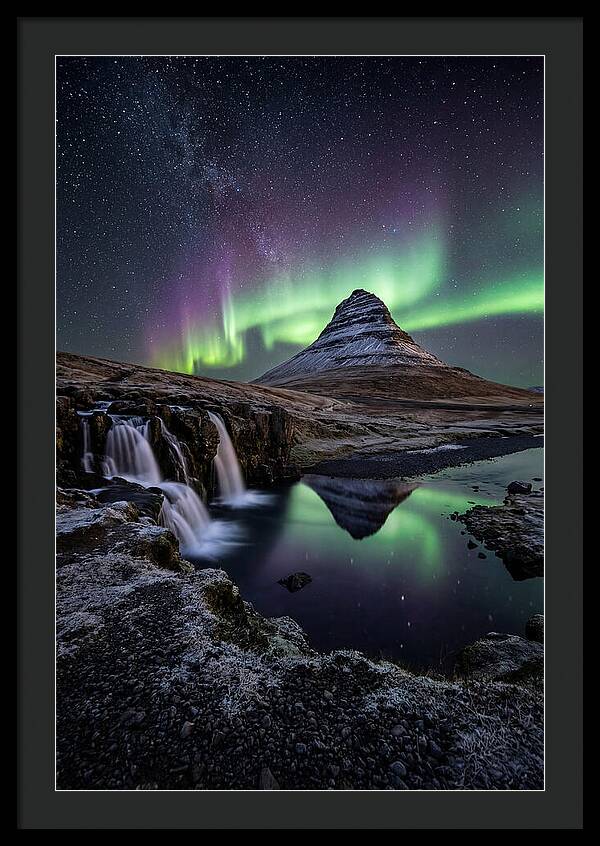 Kirkjufell Under Northern Lights