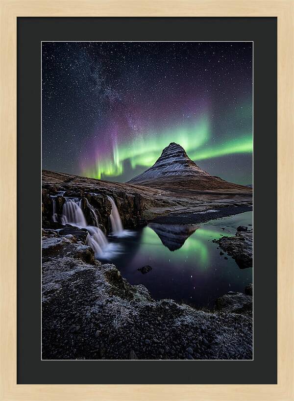 Kirkjufell Under Northern Lights