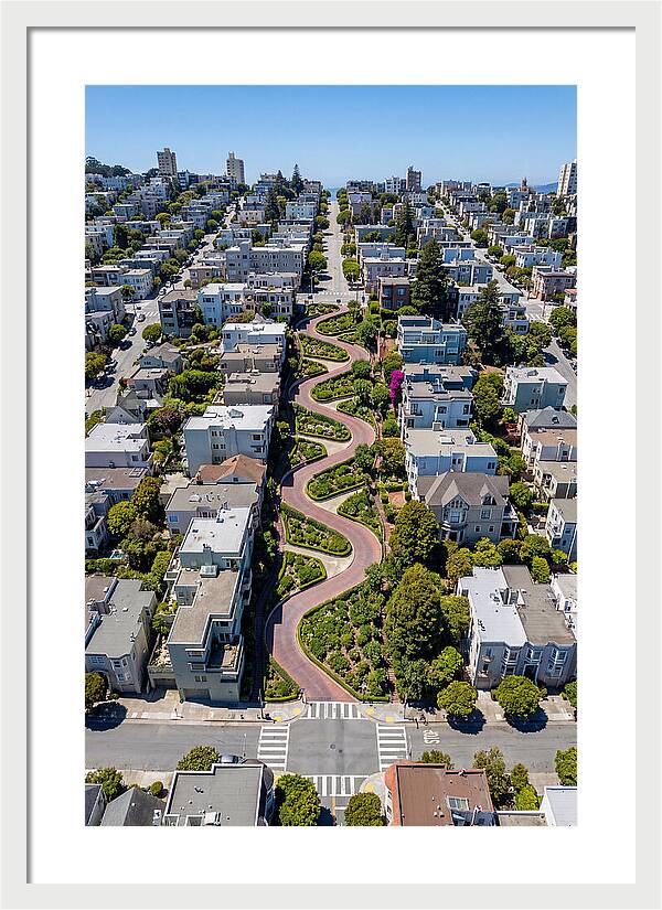 Lombard Streets Iconic Curves