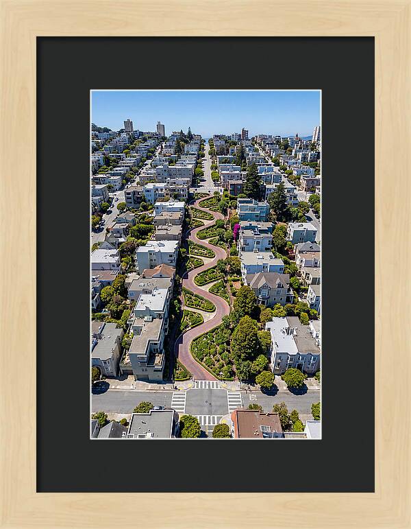 Lombard Streets Iconic Curves