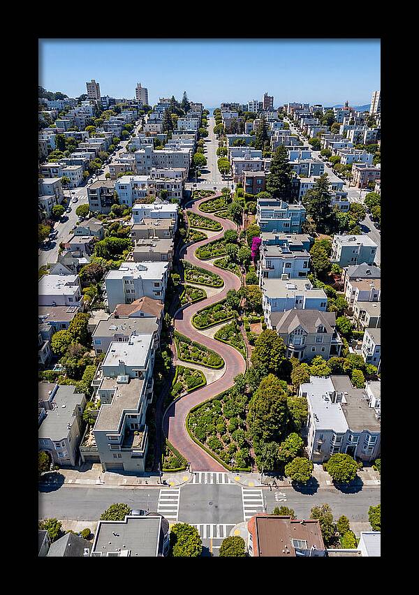 Lombard Streets Iconic Curves