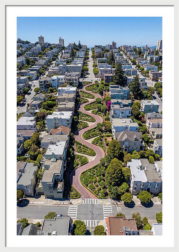 Lombard Streets Iconic Curves