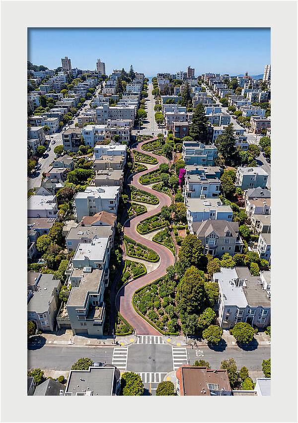 Lombard Streets Iconic Curves
