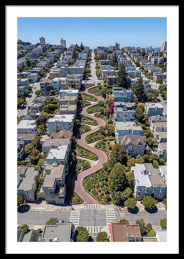 Lombard Streets Iconic Curves