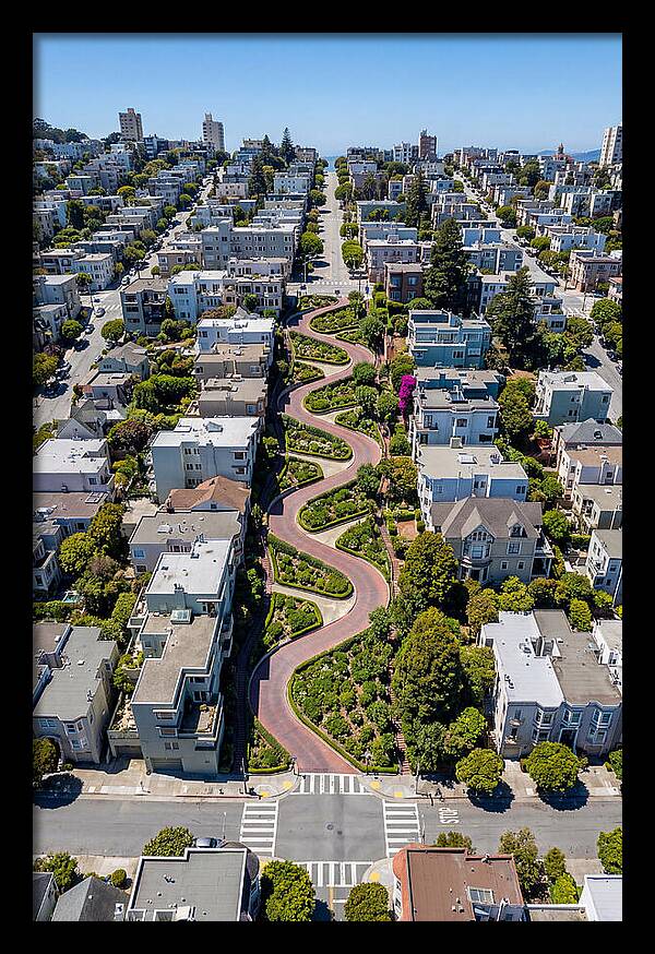 Lombard Streets Iconic Curves